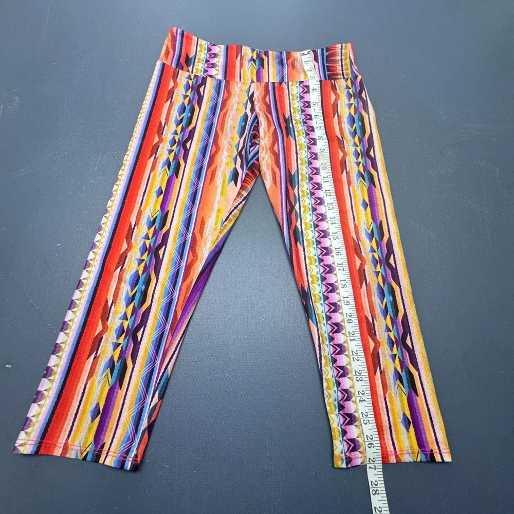 Onzie Girls Size M/L Capri Leggings Multicolor Tribal Aztec Print Yoga Athletic